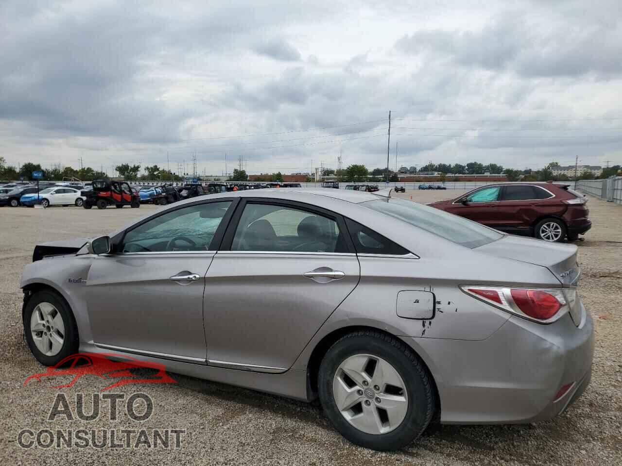 HYUNDAI SONATA 2012 - KMHEC4A47CA020309