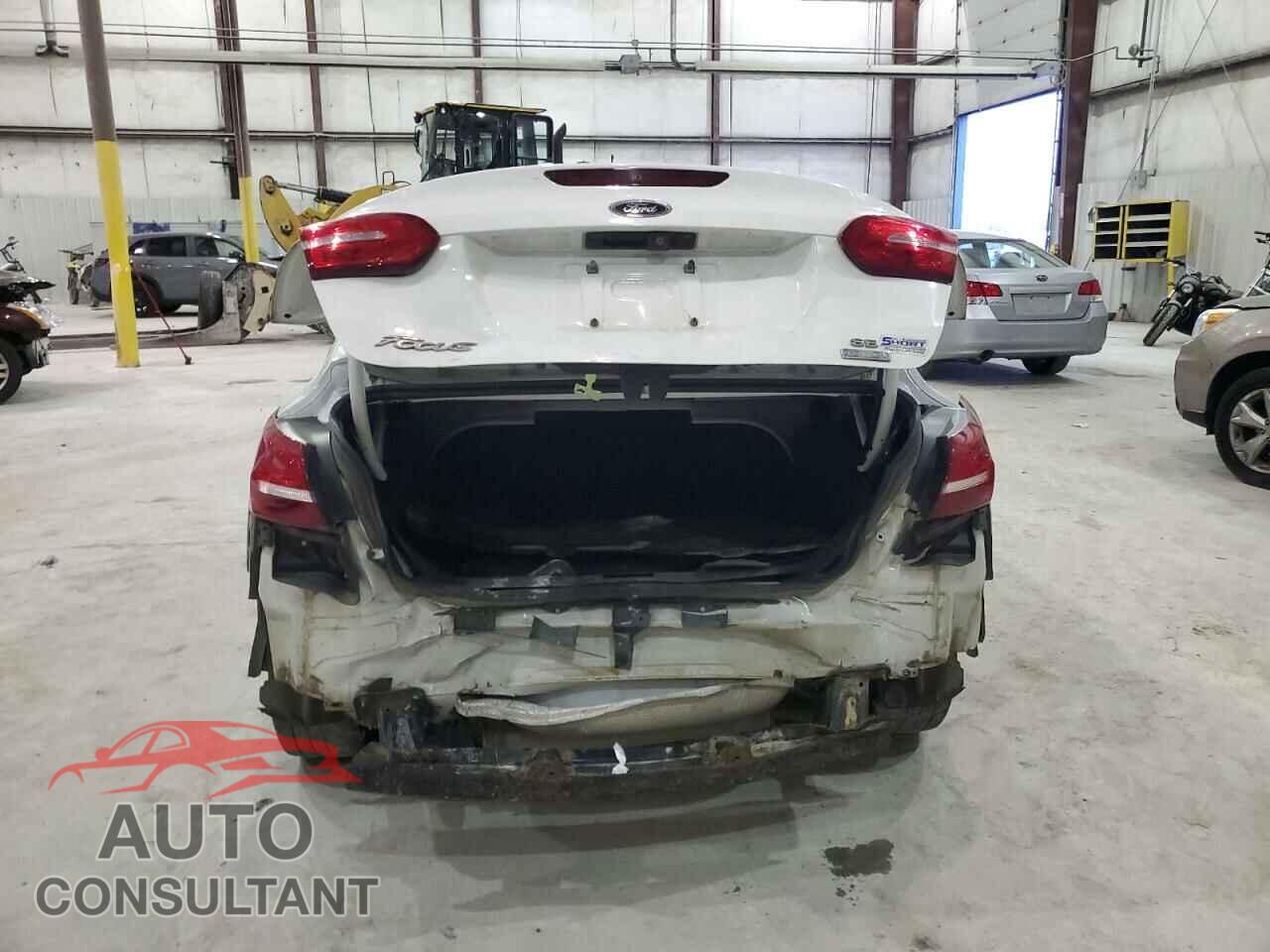 FORD FOCUS 2018 - 1FADP3FEXJL267928