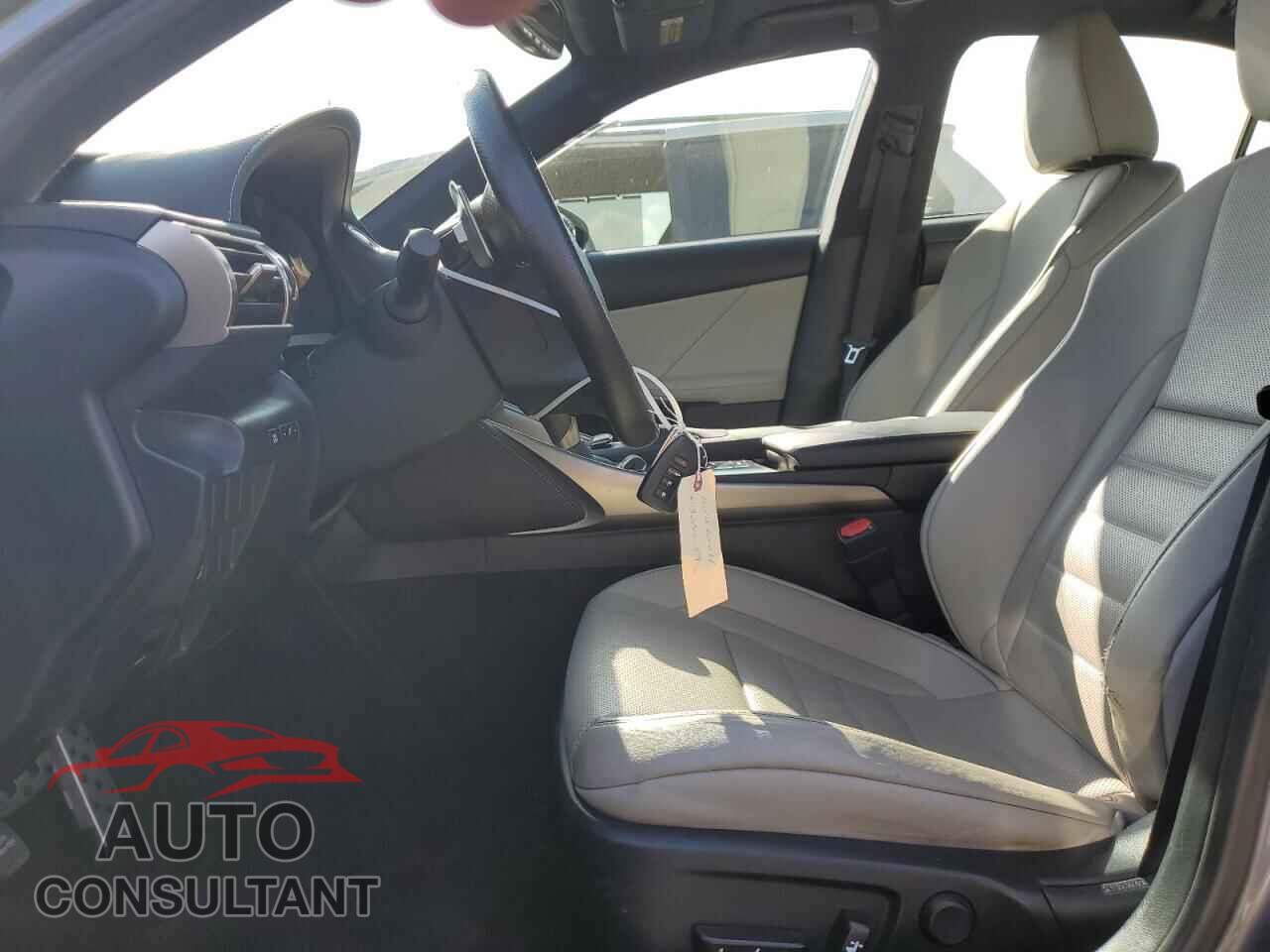 LEXUS IS 2014 - JTHBE1D23E5001860