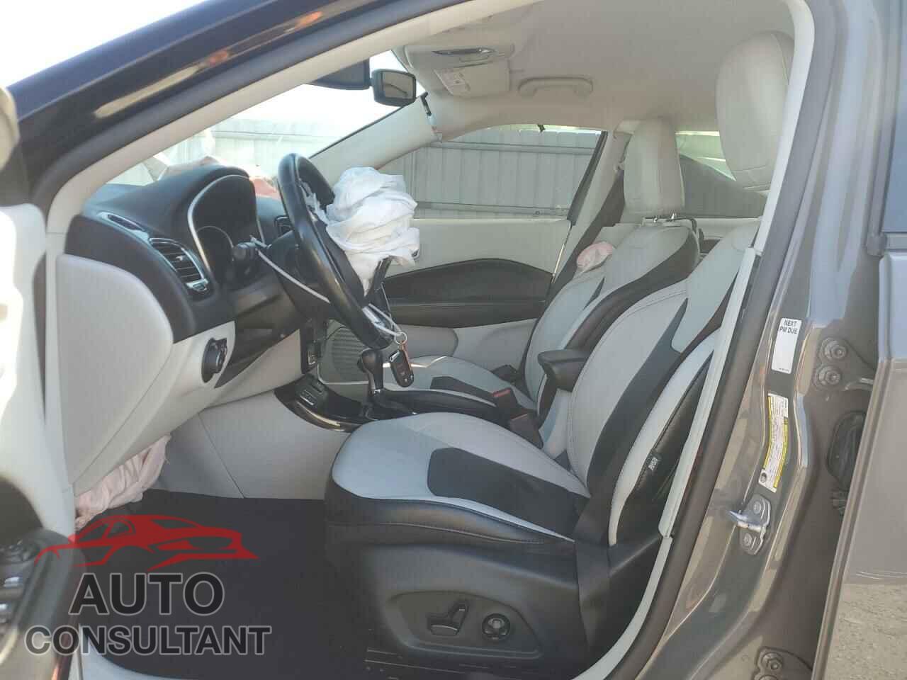 JEEP COMPASS 2020 - 3C4NJCCB2LT152449