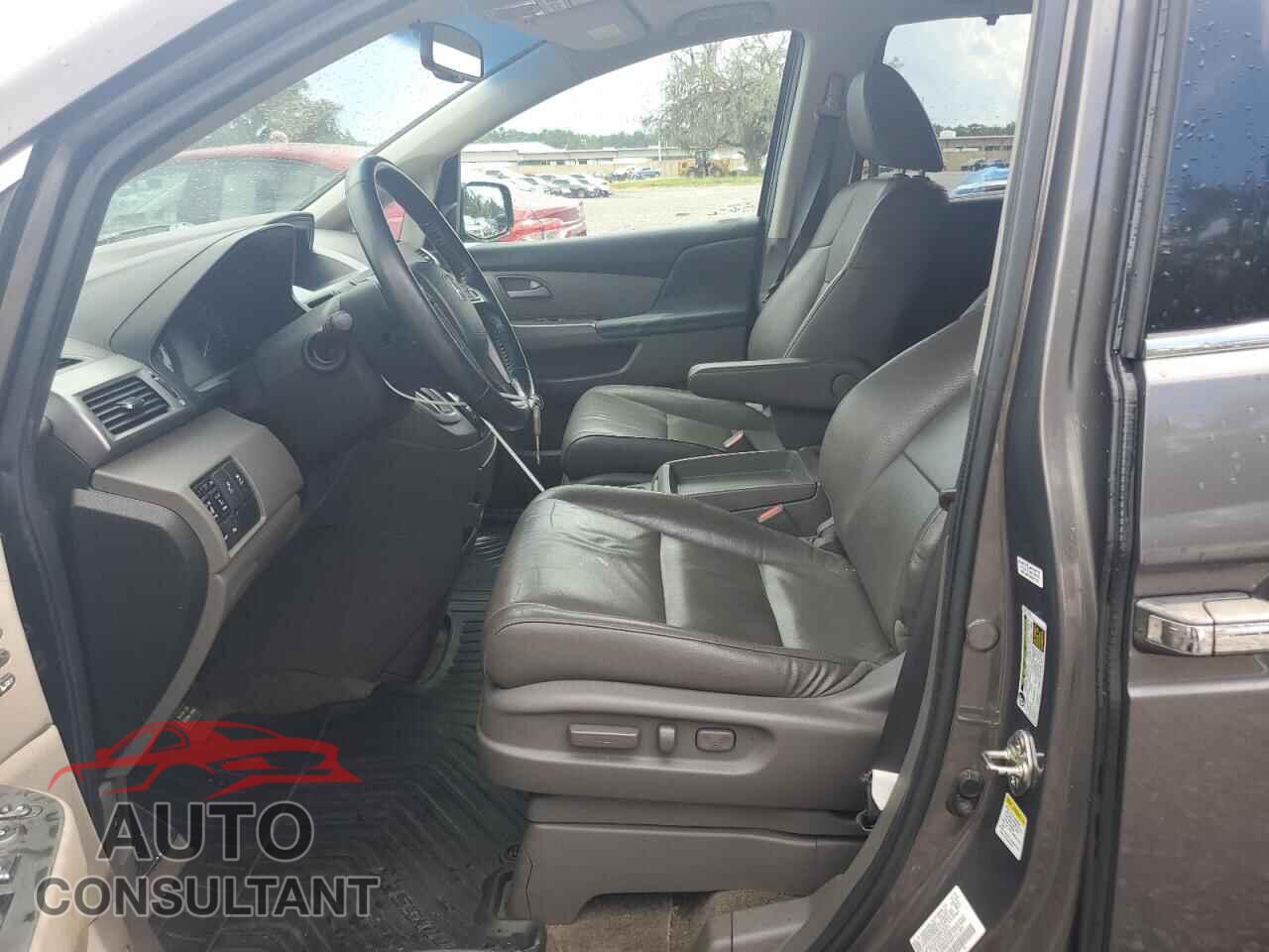 HONDA ODYSSEY 2013 - 5FNRL5H97DB033552