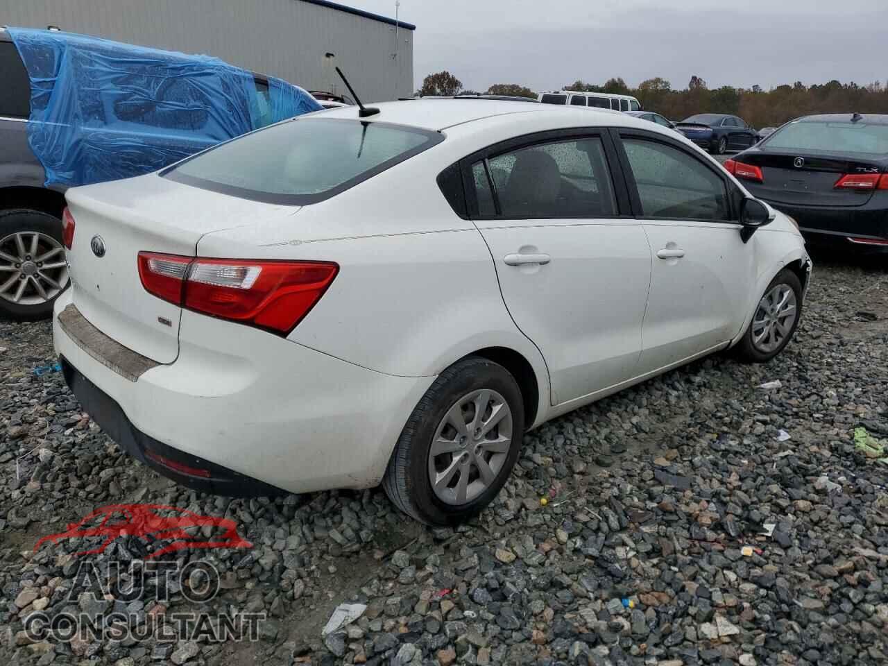 KIA RIO 2013 - KNADM4A37D6204221