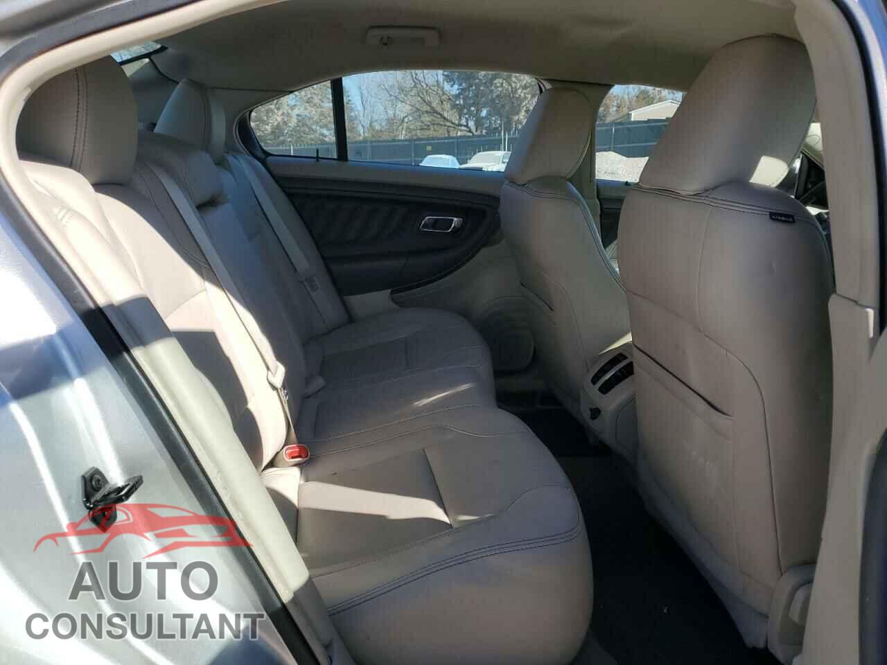 FORD TAURUS 2011 - 1FAHP2EW4BG110413