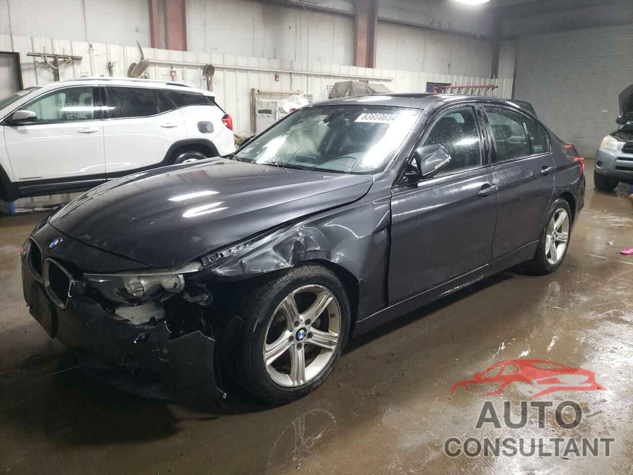 BMW 3 SERIES 2013 - WBA3B3C52DF530986