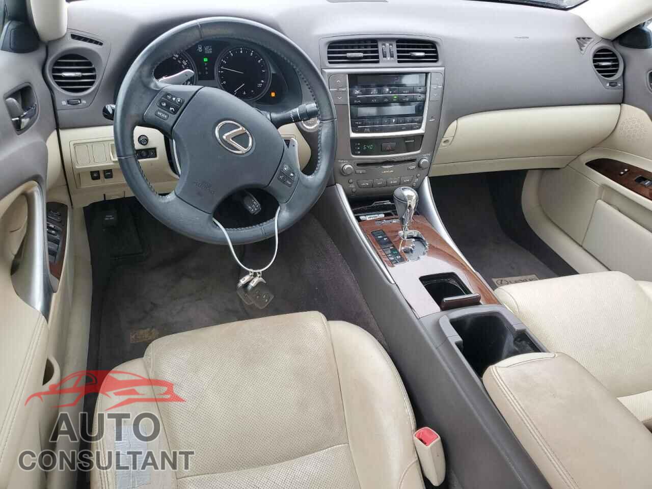 LEXUS IS 2010 - JTHCF5C22A2033284