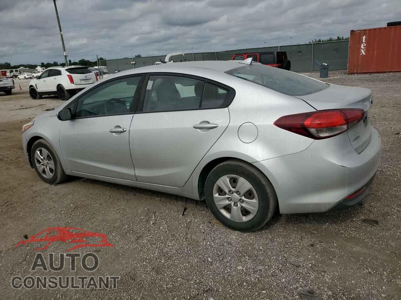 KIA FORTE 2017 - 3KPFK4A73HE011312