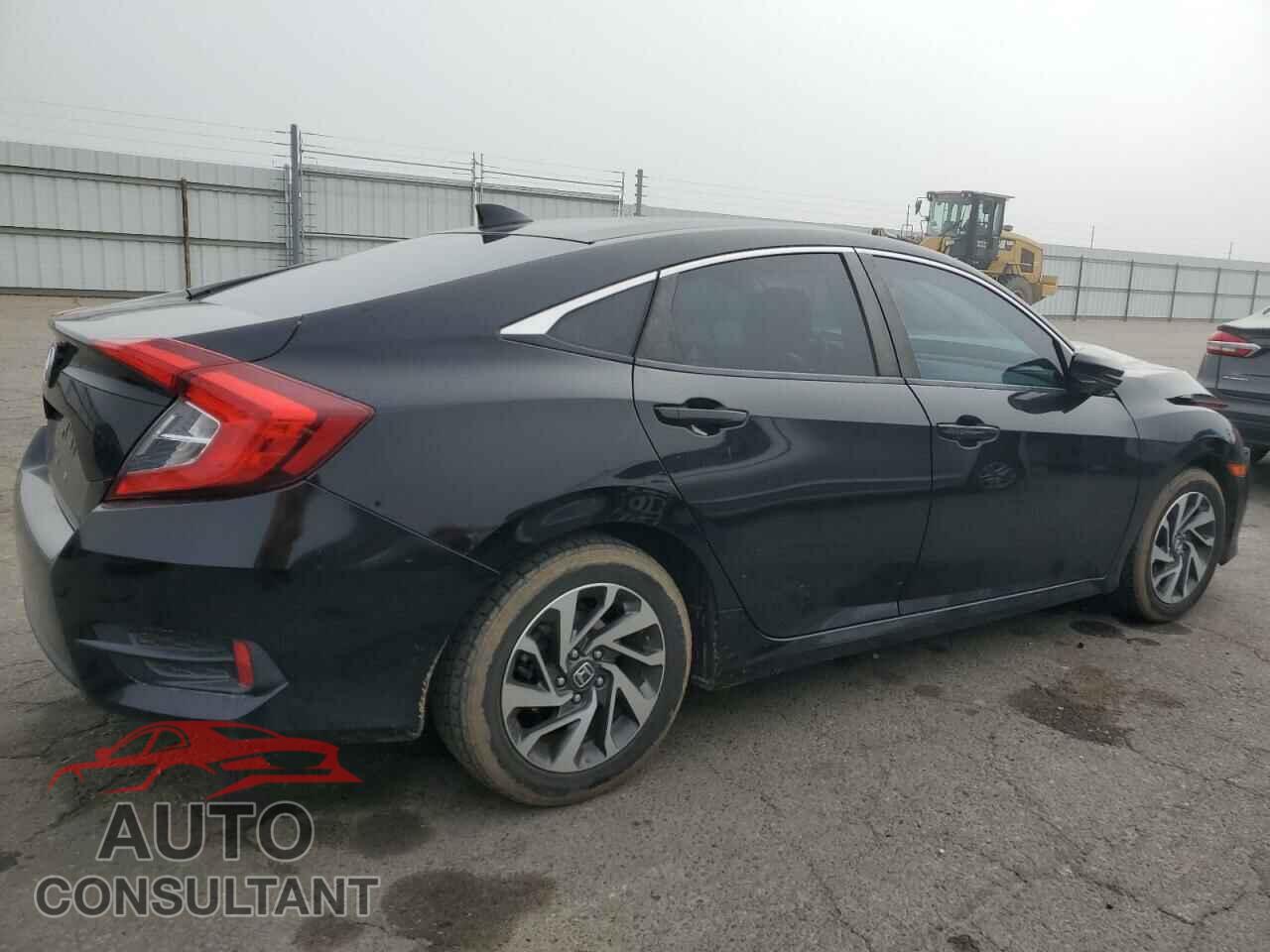HONDA CIVIC 2018 - 2HGFC2F77JH596191