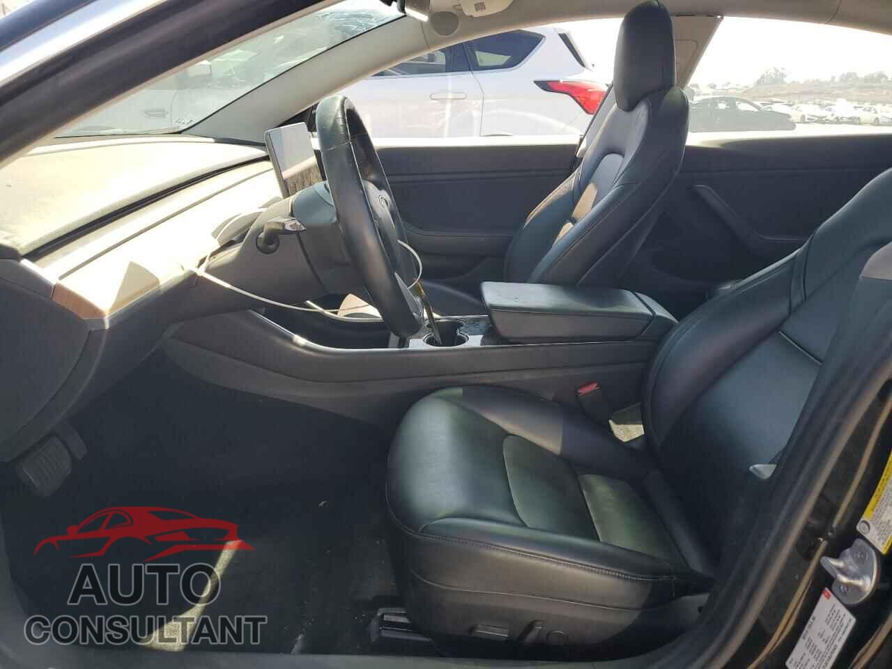 TESLA MODEL 3 2018 - 5YJ3E1EA8JF025429