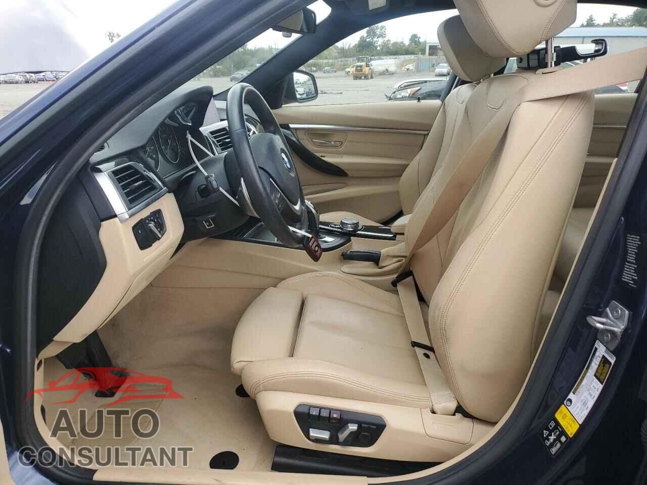 BMW 3 SERIES 2016 - WBA8E3G58GNU03144