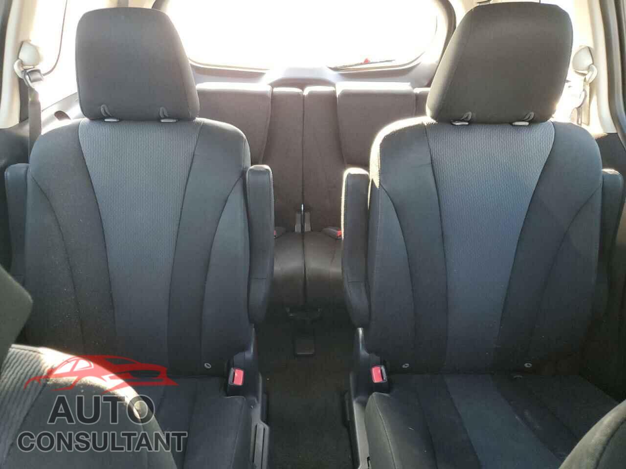 MAZDA 5 2013 - JM1CW2BL4D0145272