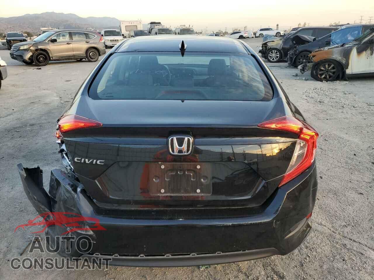 HONDA CIVIC 2017 - 2HGFC2F87HH549066