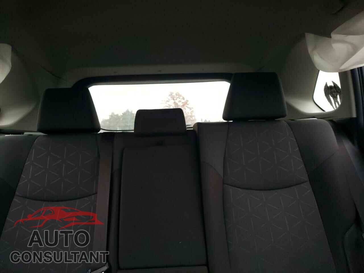 TOYOTA RAV4 2019 - JTMP1RFV6KD007128