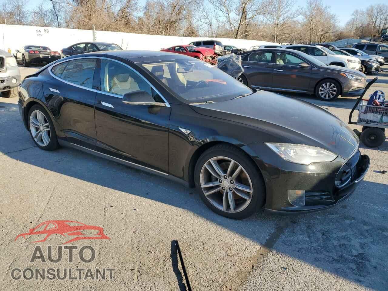 TESLA MODEL S 2015 - 5YJSA1E23FF112940