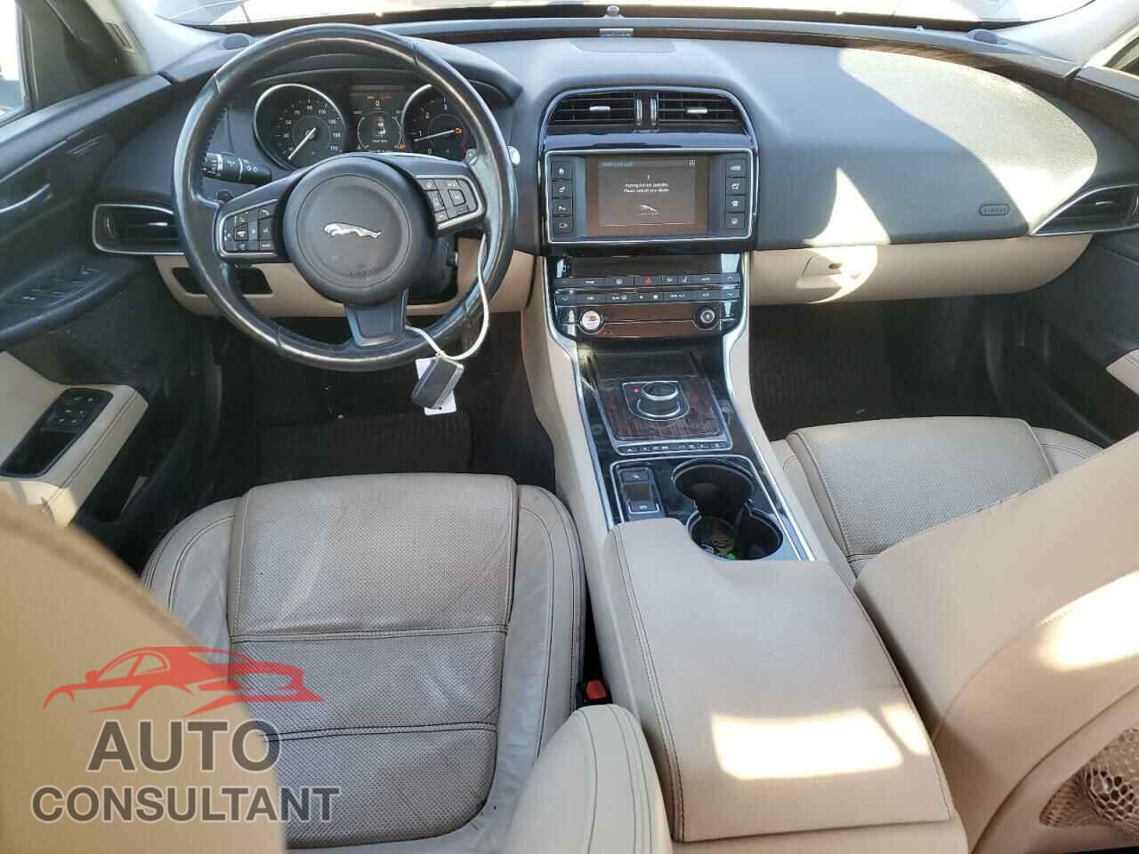 JAGUAR XE 2017 - SAJAE4BN6HA972747