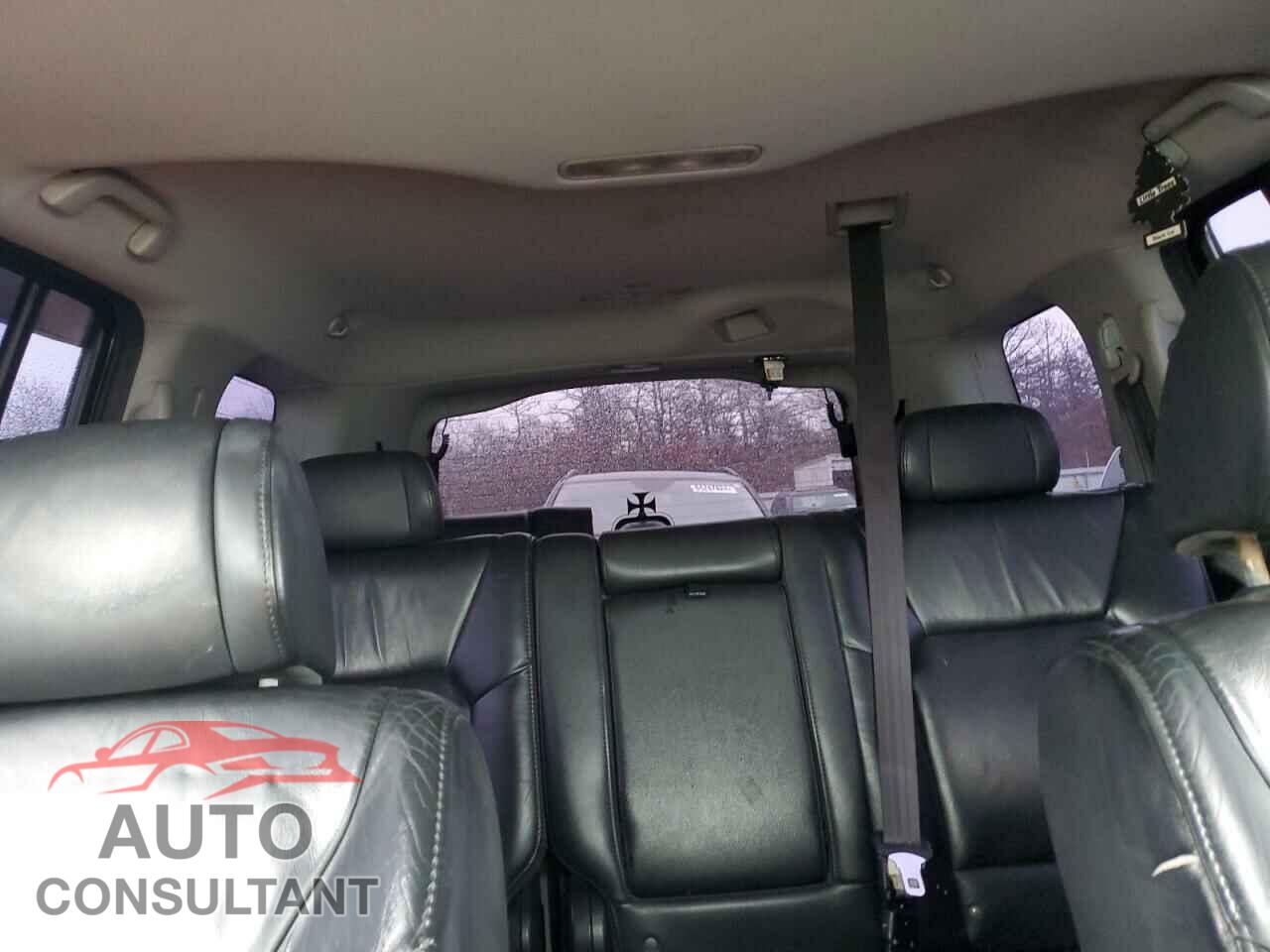 HONDA PILOT 2011 - 5FNYF4H56BB047255