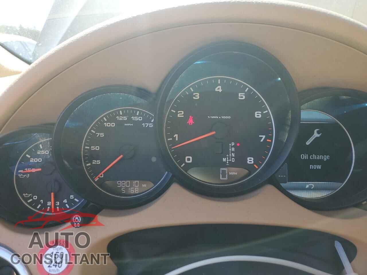 PORSCHE CAYENNE 2017 - WP1AA2A29HKA89580