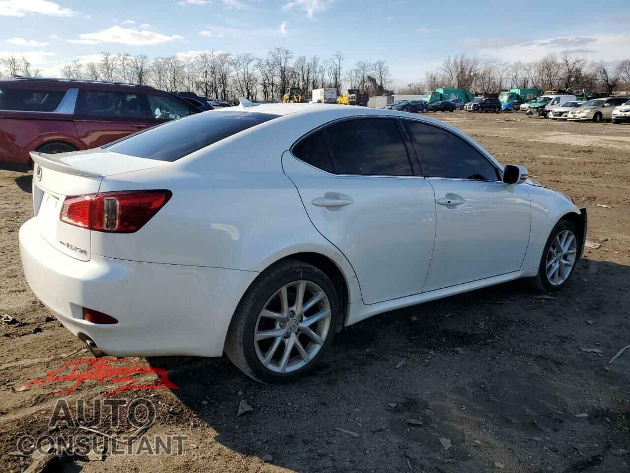 LEXUS IS 2011 - JTHCF5C23B2035417