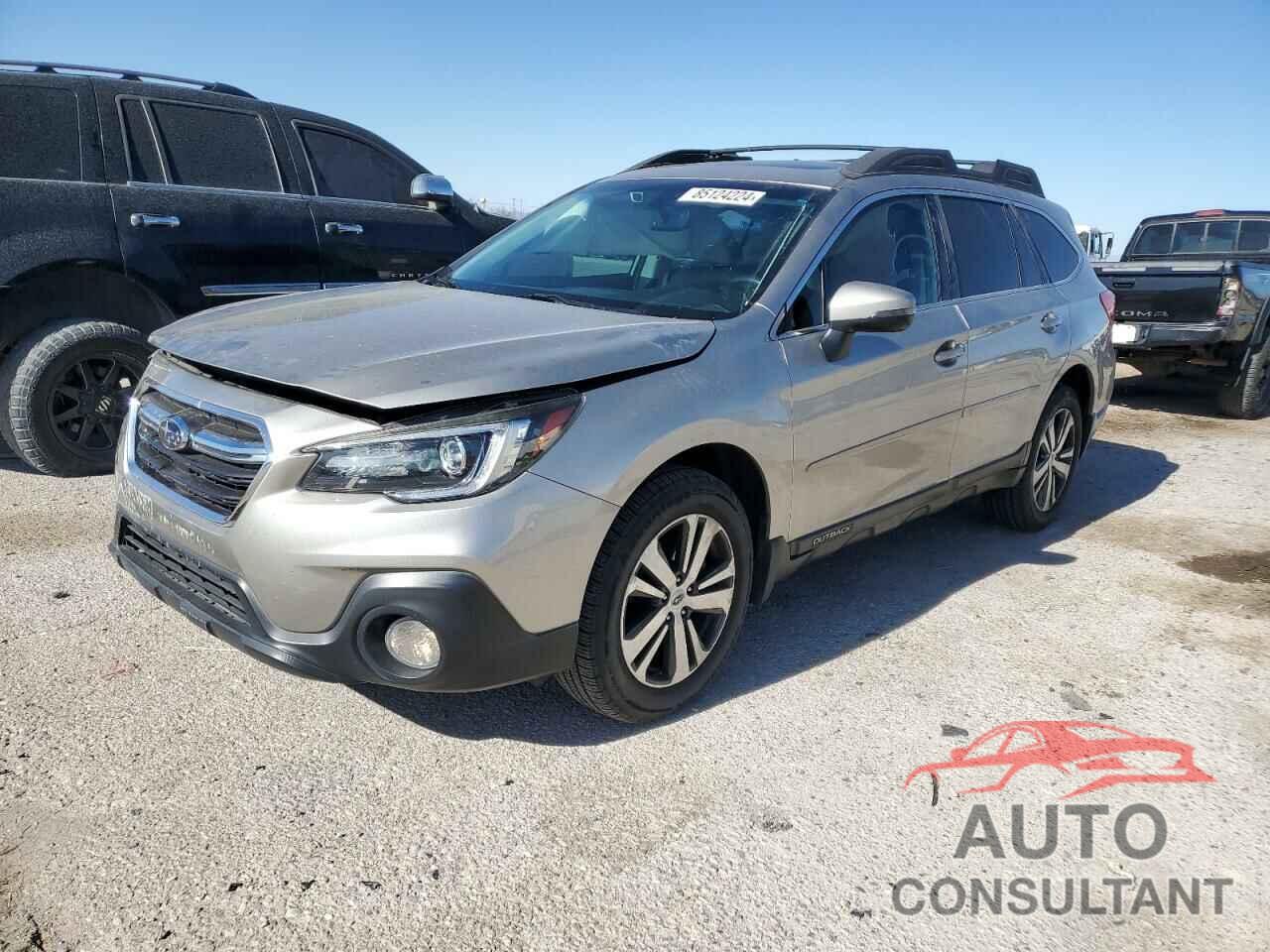 SUBARU OUTBACK 2018 - 4S4BSENC4J3300512