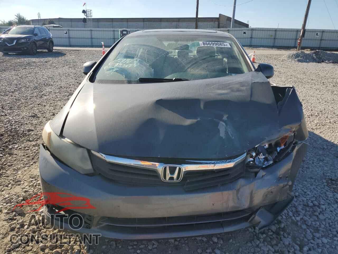 HONDA CIVIC 2012 - 2HGFB2F82CH529996