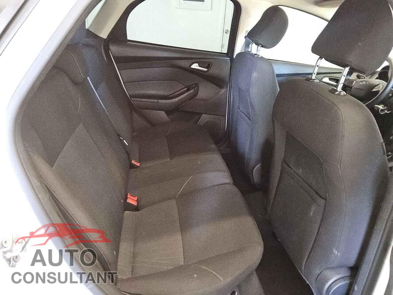 FORD FOCUS 2016 - 1FADP3K28GL325507