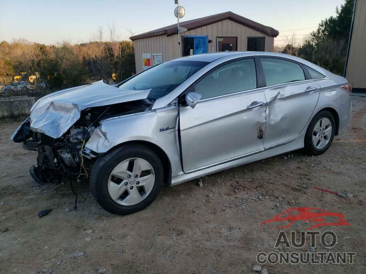 HYUNDAI SONATA 2011 - KMHEC4A40BA006198