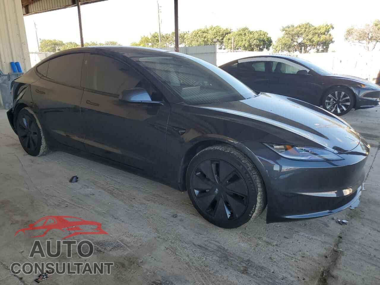 TESLA MODEL 3 2025 - 5YJ3E1EA2SF985928
