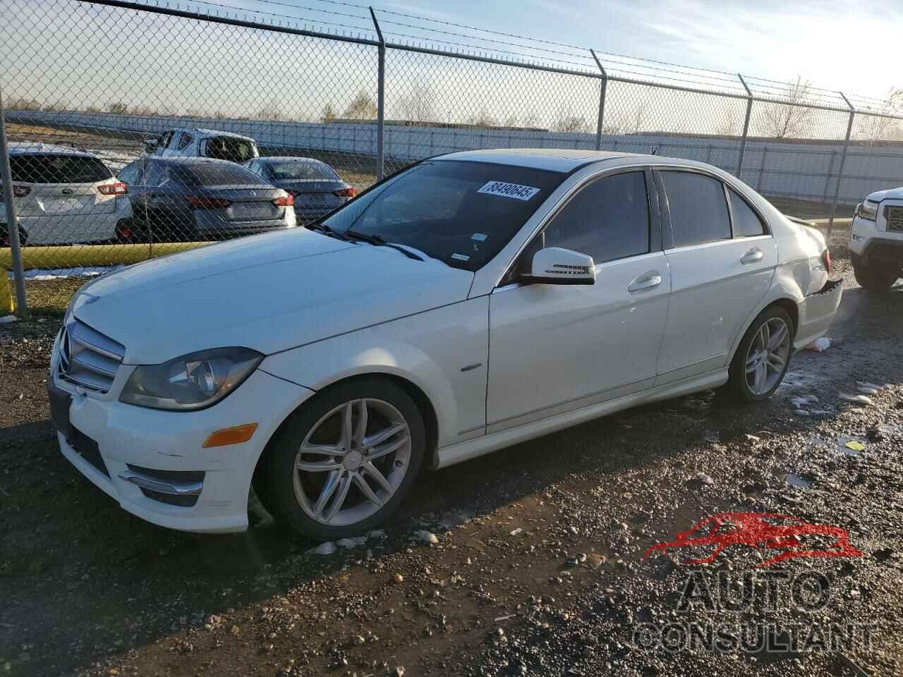 MERCEDES-BENZ C-CLASS 2012 - WDDGF4HB8CR196043