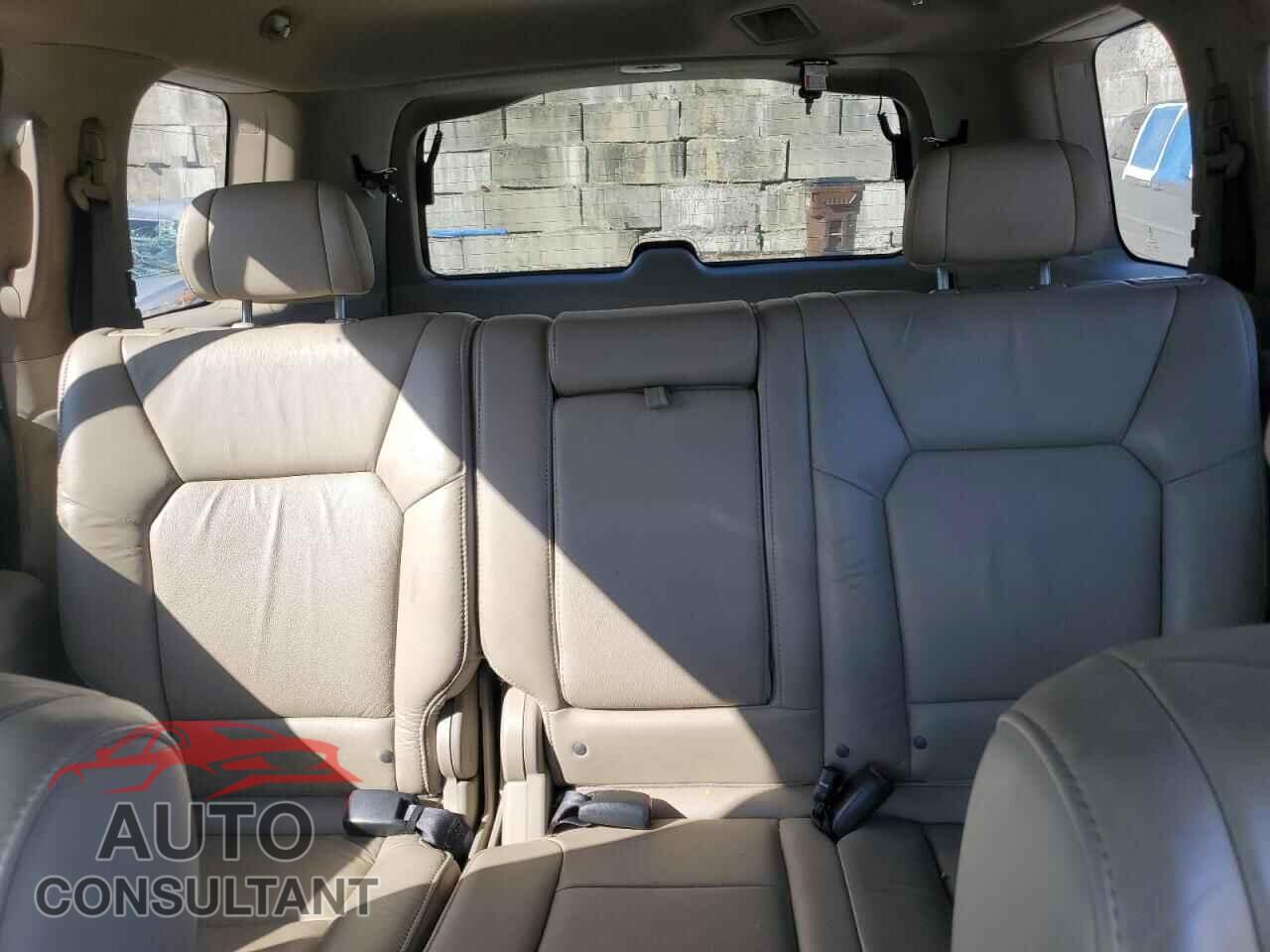 HONDA PILOT 2011 - 5FNYF4H57BB087828