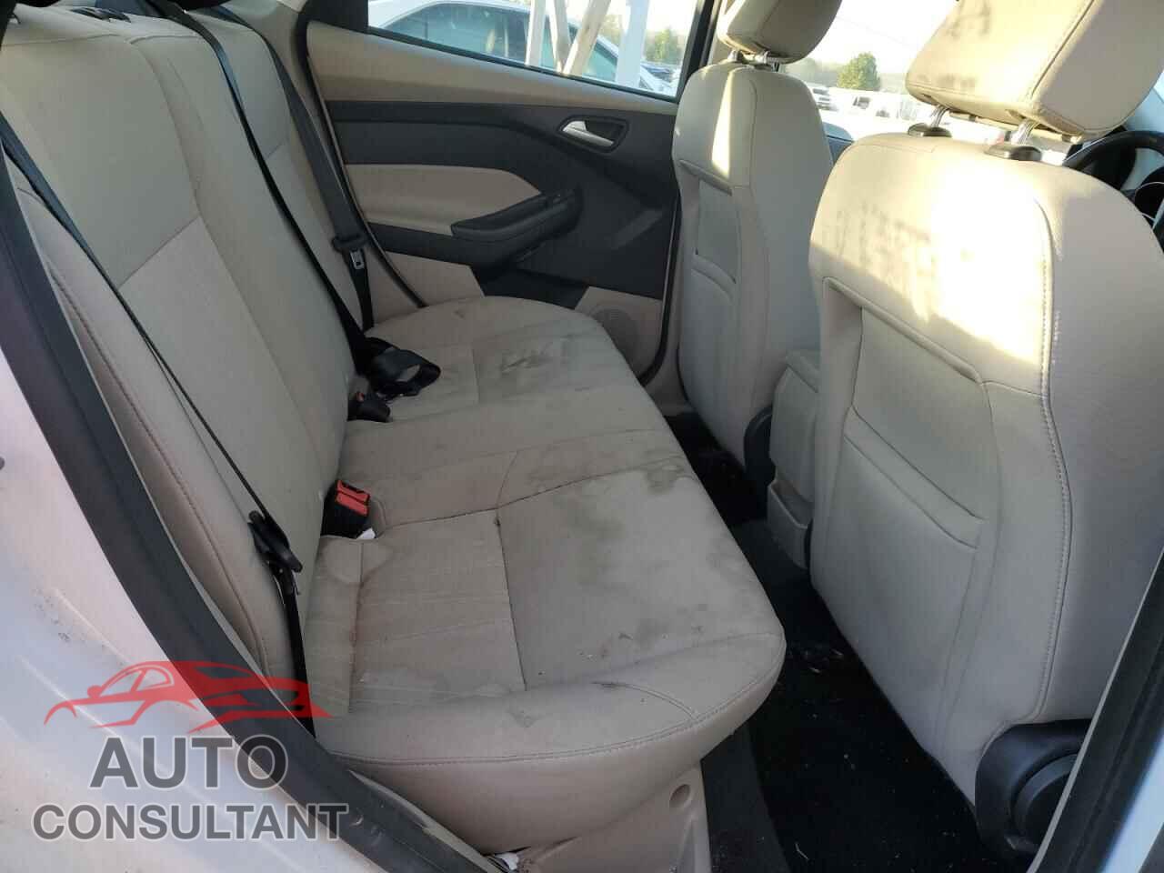 FORD FOCUS 2017 - 1FADP3F20HL249342