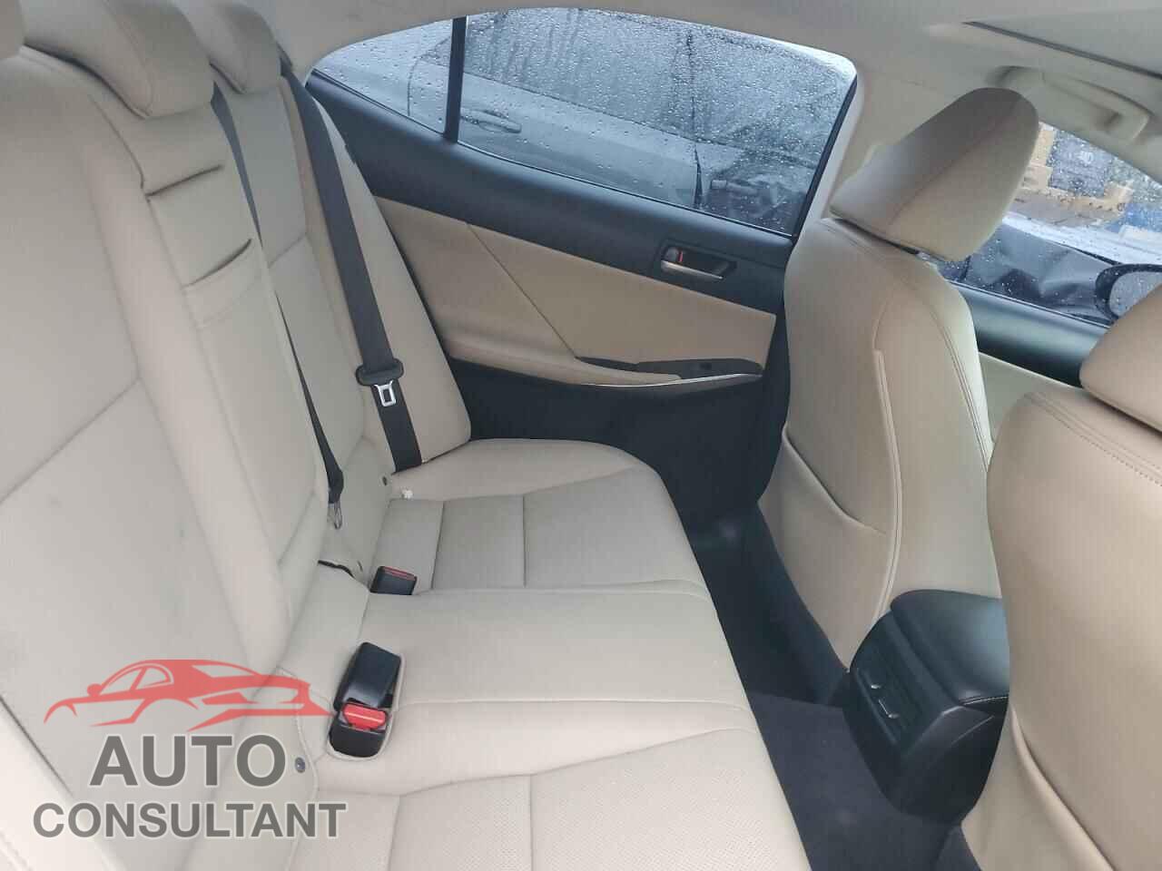 LEXUS IS 2017 - JTHBA1D23H5059614