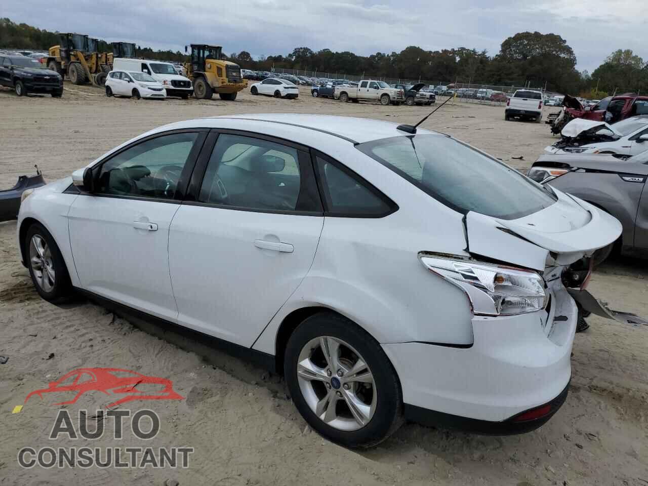 FORD FOCUS 2014 - 1FADP3F22EL330970