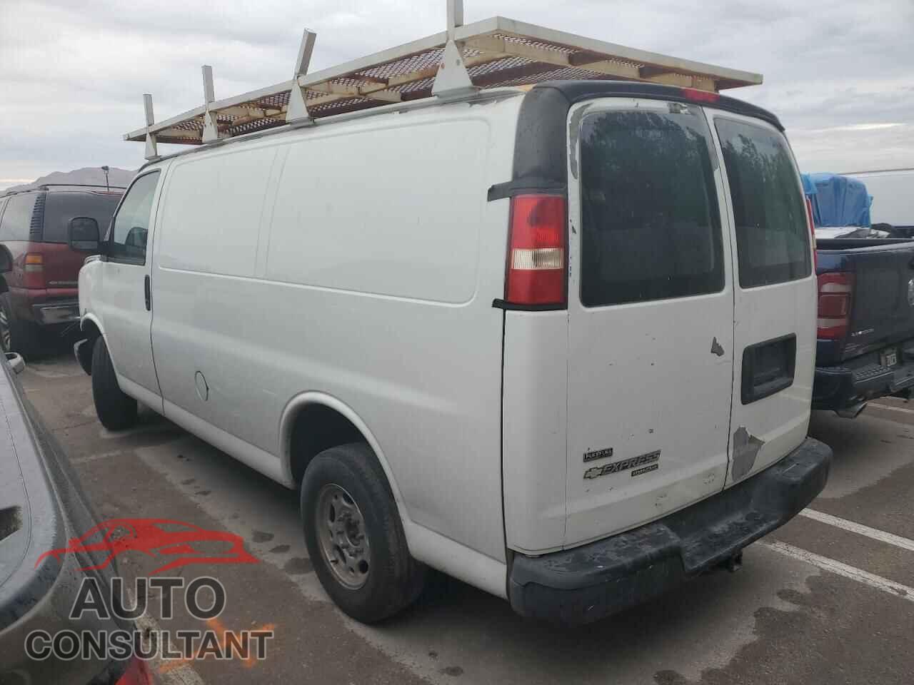CHEVROLET EXPRESS 2011 - 1GCWGFCA3B1150694