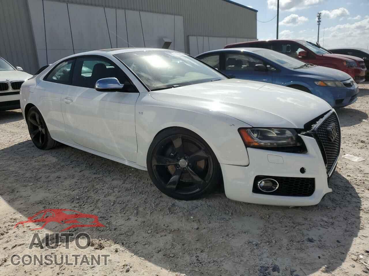 AUDI S5/RS5 2011 - WAUCVAFRXBA048156