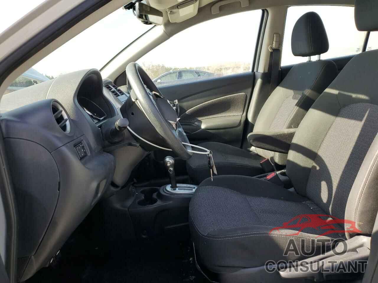 NISSAN VERSA 2019 - 3N1CN7AP9KL807225