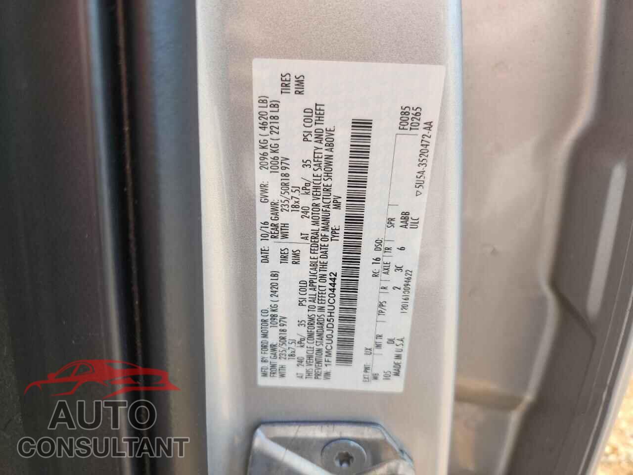 FORD ESCAPE 2017 - 1FMCU0JD5HUC04442