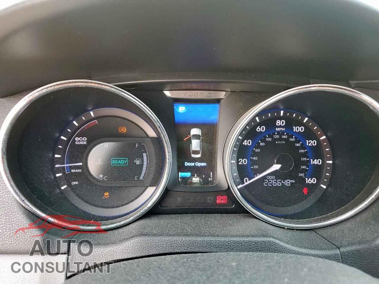 HYUNDAI SONATA 2013 - KMHEC4A42DA067989