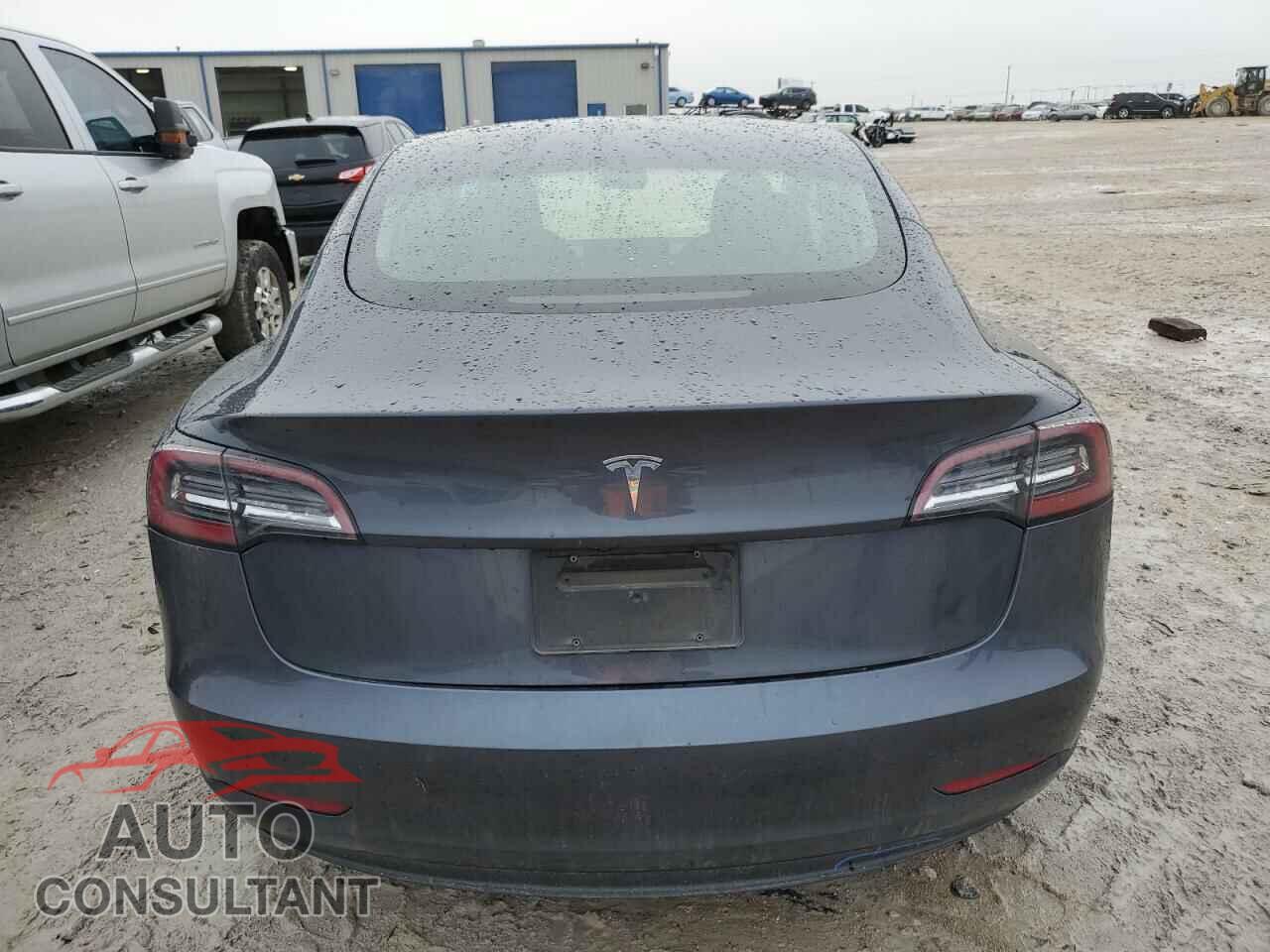 TESLA MODEL 3 2021 - 5YJ3E1EAXMF973397
