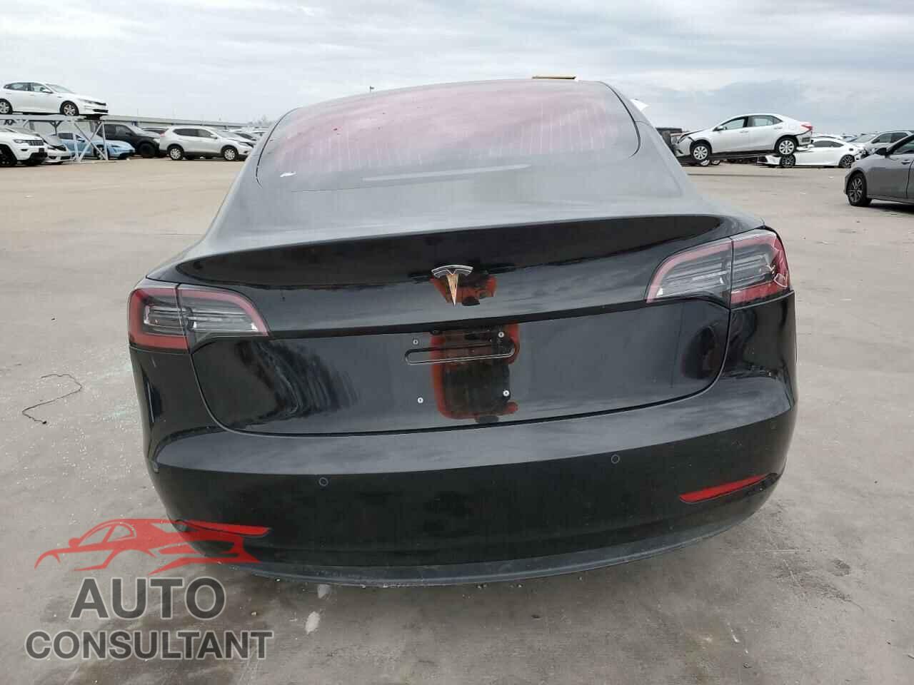 TESLA MODEL 3 2018 - 5YJ3E1EA6JF012517