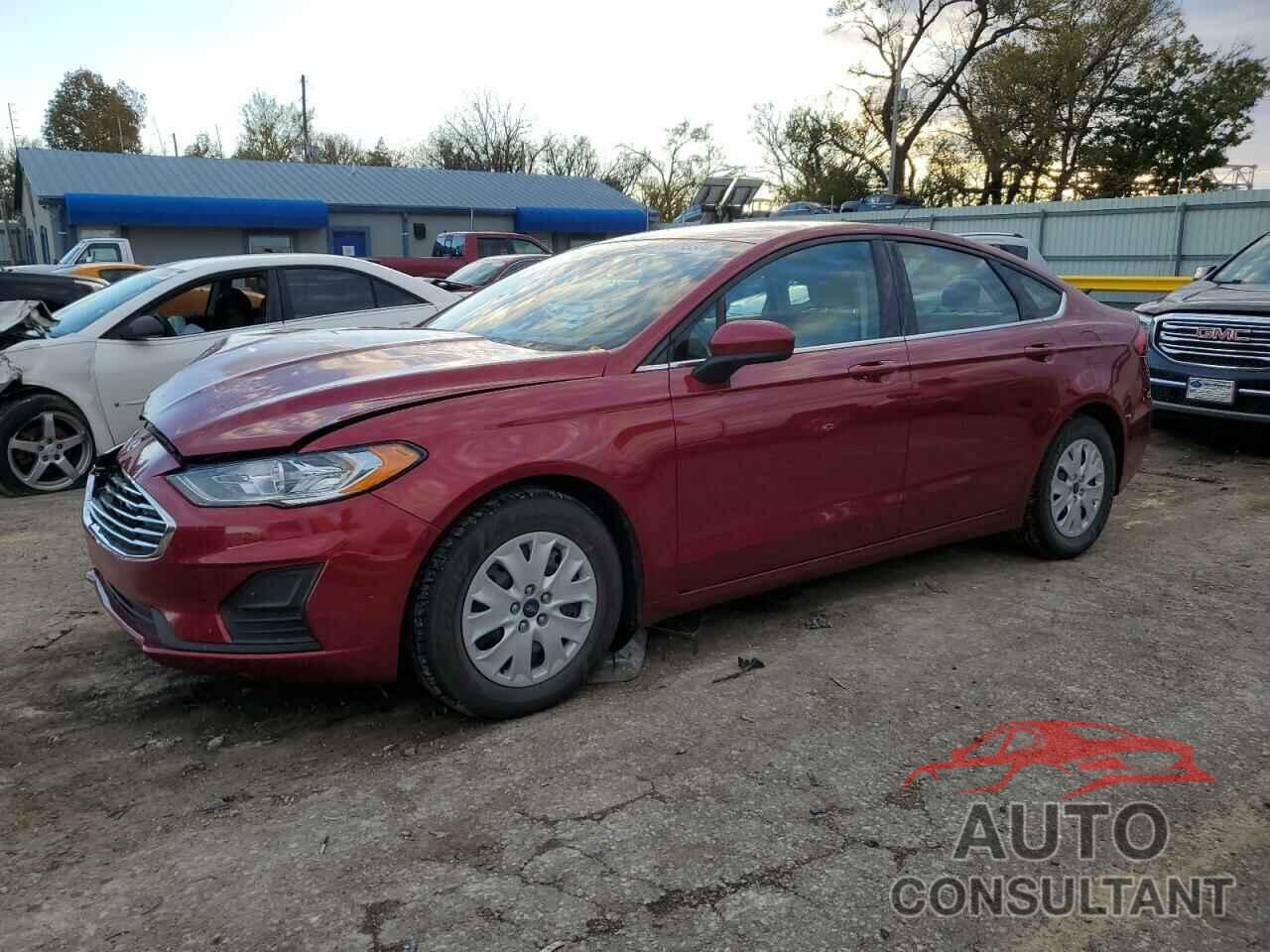 FORD FUSION 2019 - 3FA6P0G72KR172323