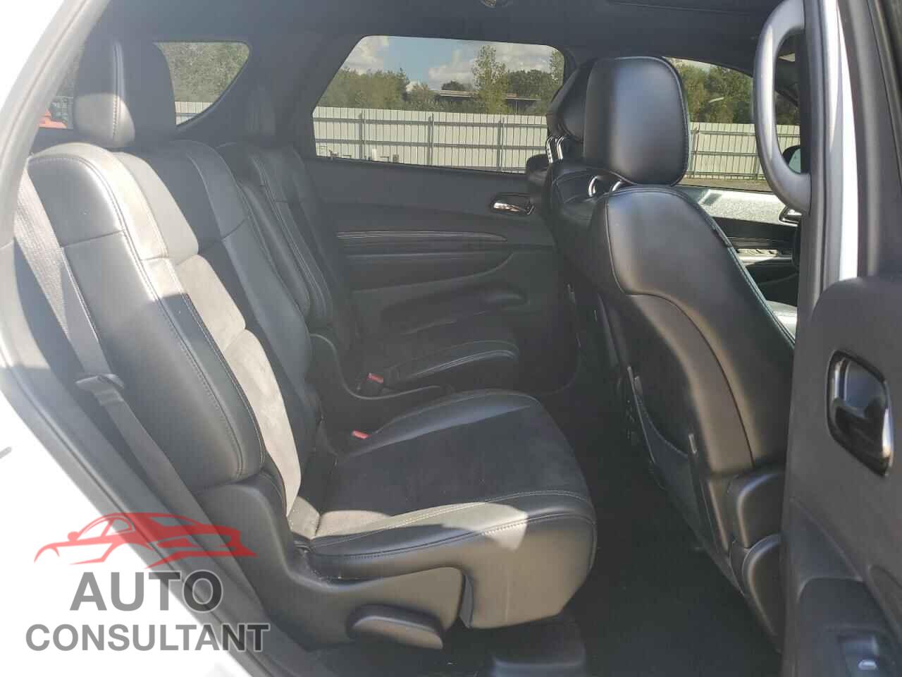 DODGE DURANGO 2021 - 1C4RDJDG3MC556008