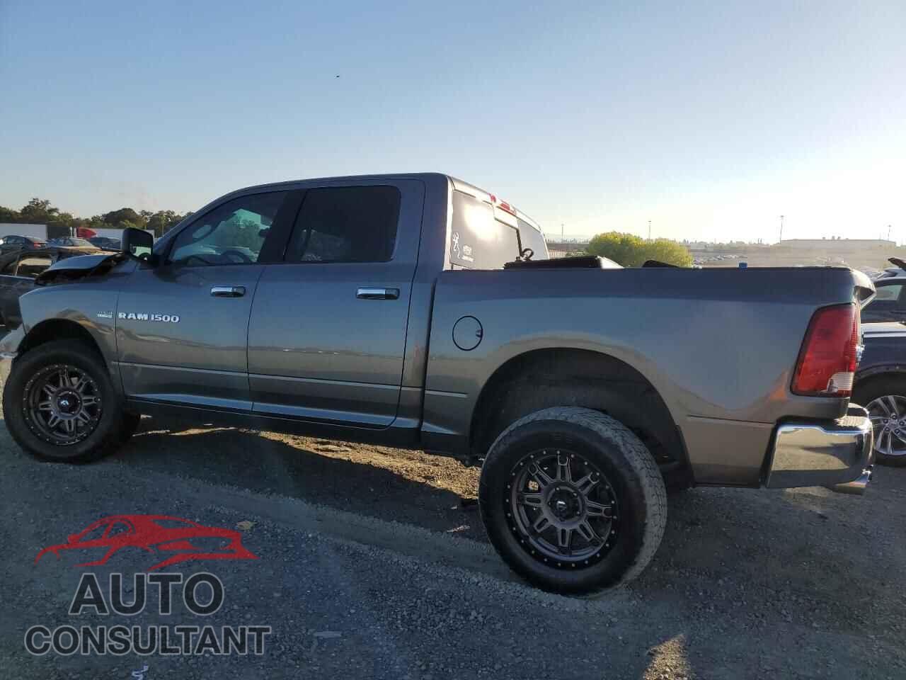 DODGE RAM 1500 2012 - 1C6RD7LT9CS221252