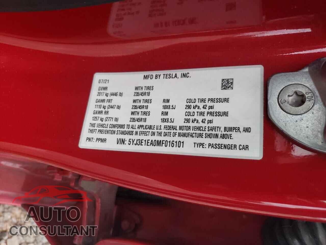 TESLA MODEL 3 2021 - 5YJ3E1EA0MF016101