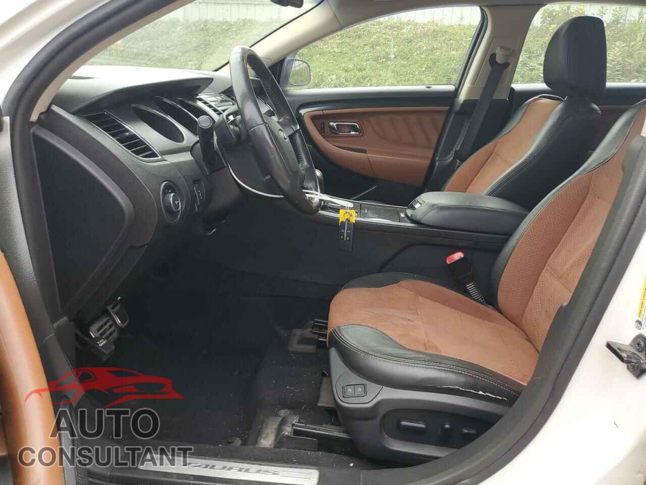 FORD TAURUS 2011 - 1FAHP2KT2BG128225