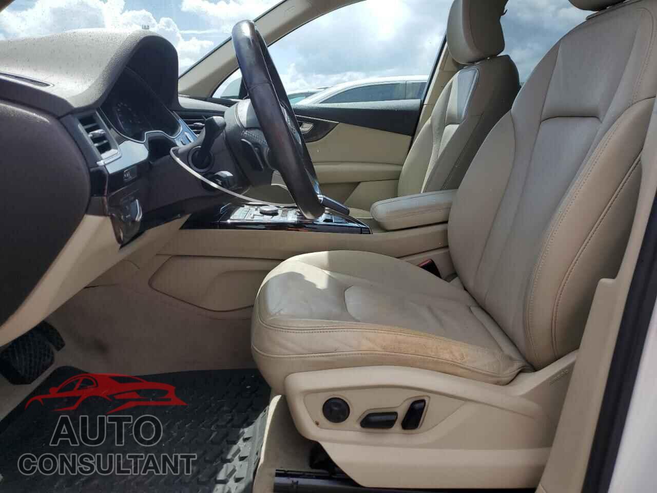 AUDI Q7 2017 - WA1AABF71HD041530
