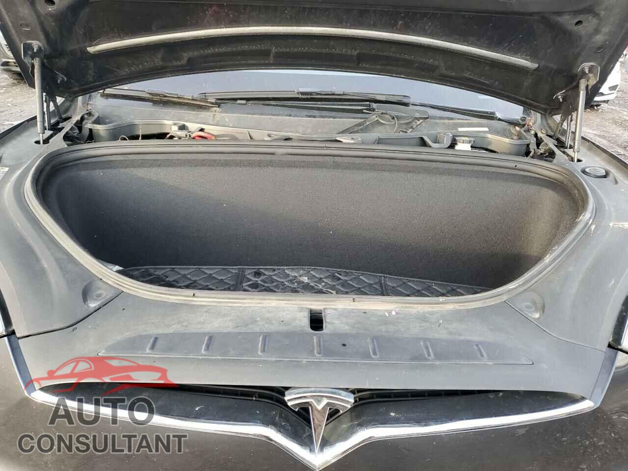 TESLA MODEL X 2017 - 5YJXCAE2XHF077431