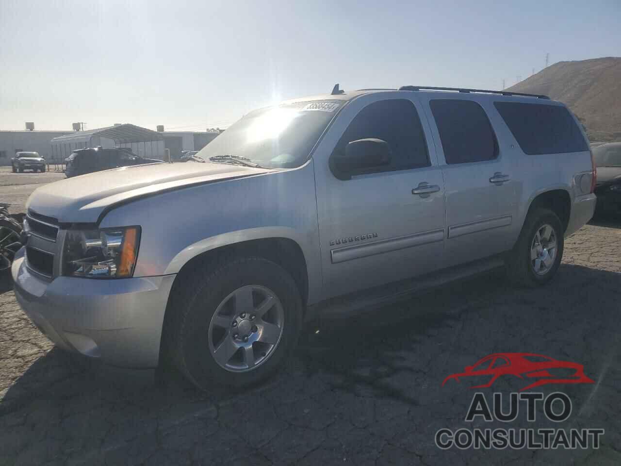 CHEVROLET SUBURBAN 2011 - 1GNSCJE06BR341889