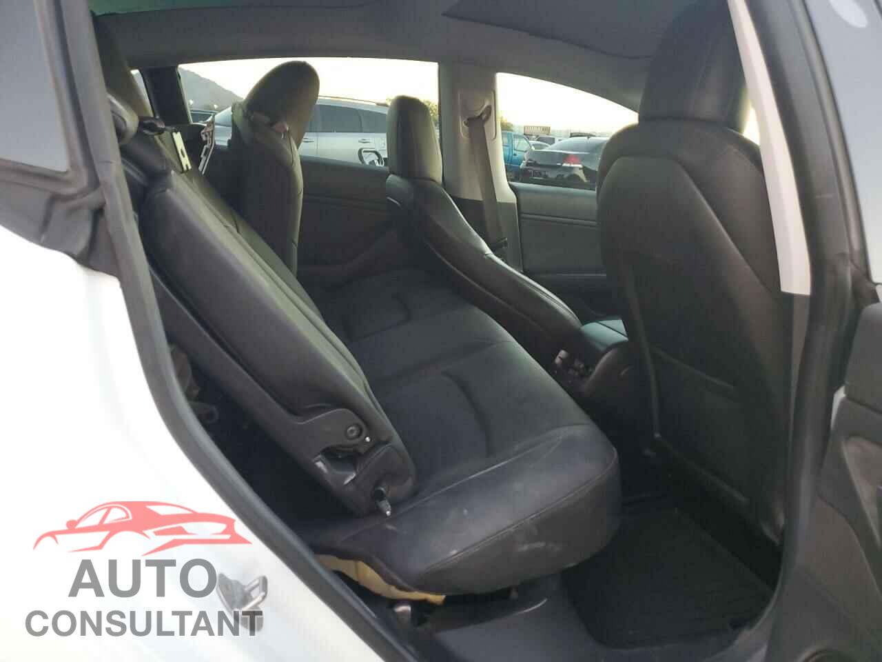 TESLA MODEL 3 2018 - 5YJ3E1EA1JF047093
