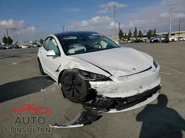 TESLA MODEL 3 2025 - 5YJ3E1EA5SF044179