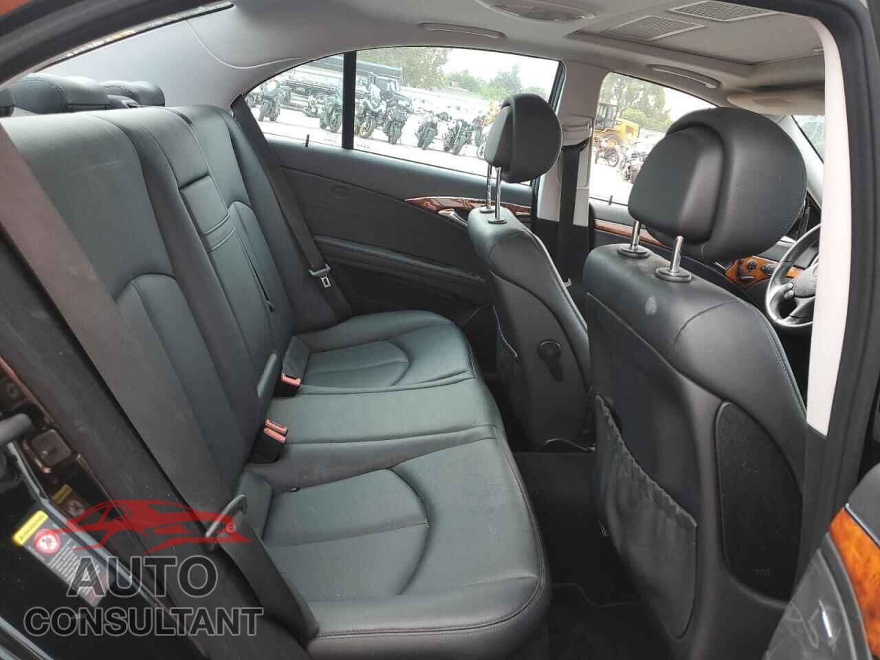 MERCEDES-BENZ E-CLASS 2009 - WDBUF56X49B396077