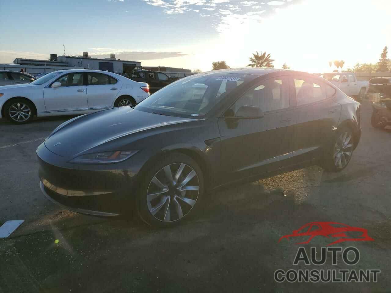 TESLA MODEL 3 2024 - 5YJ3E1EA3RF772271